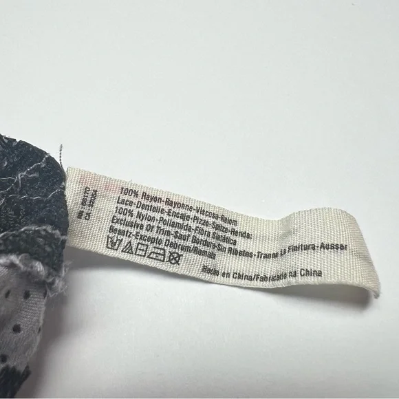 FREE PEOPLE Intimately Gray Polka Dot Lace Ruffle Tunic Mini Dress Boho Size L - Picture 6 of 7